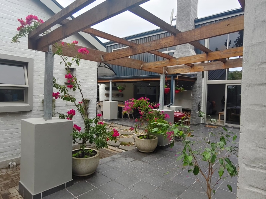 4 Bedroom Property for Sale in Wilderness Central Western Cape